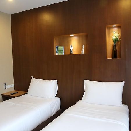 Tree Hug Home Patong Exterior photo