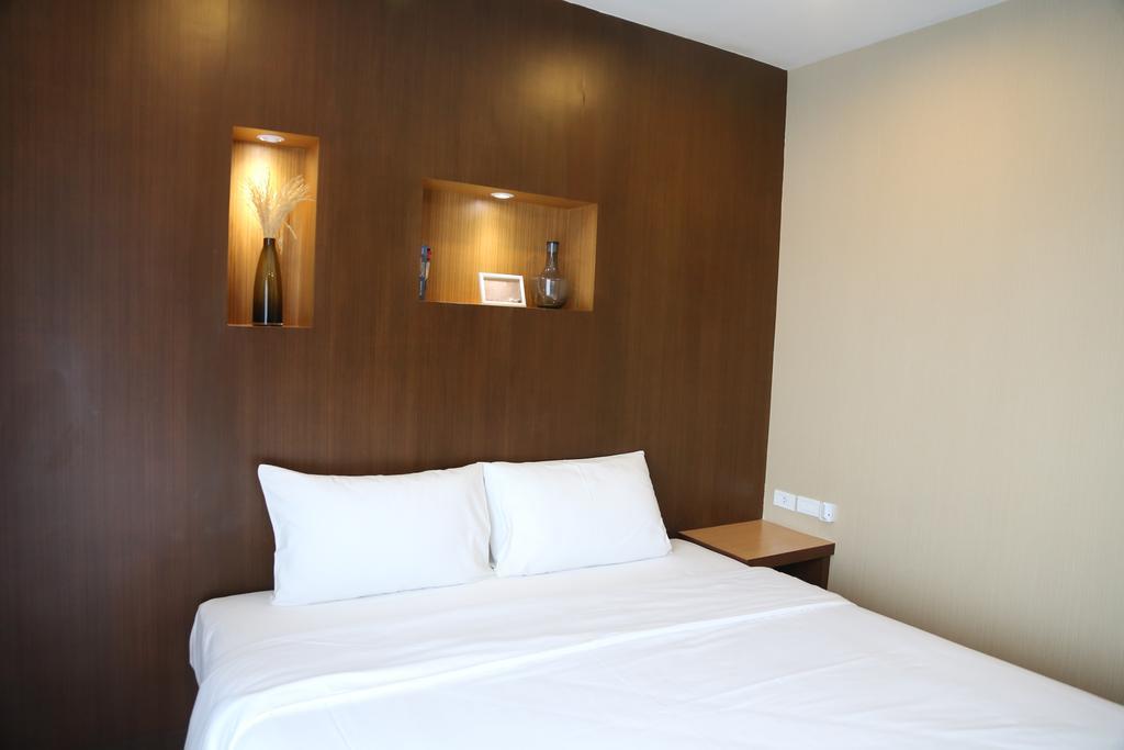 Tree Hug Home Patong Exterior photo