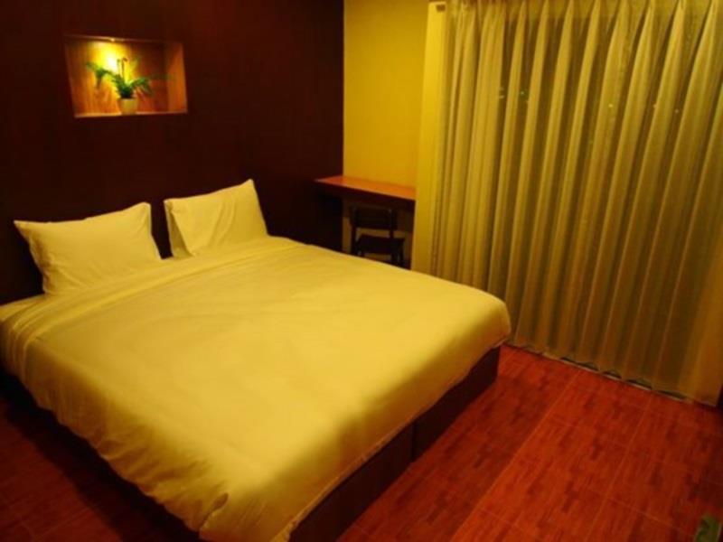 Tree Hug Home Patong Exterior photo