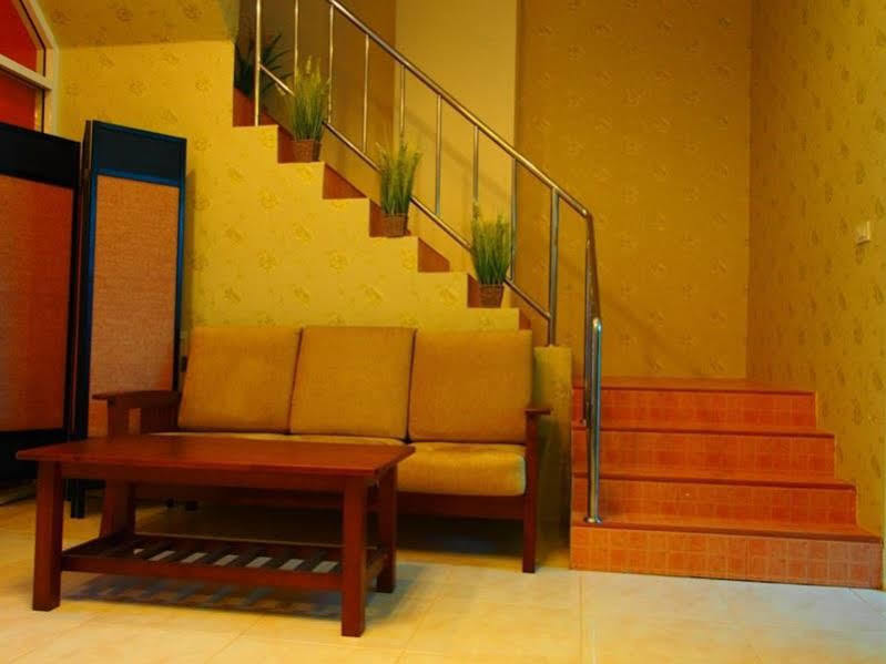 Tree Hug Home Patong Exterior photo
